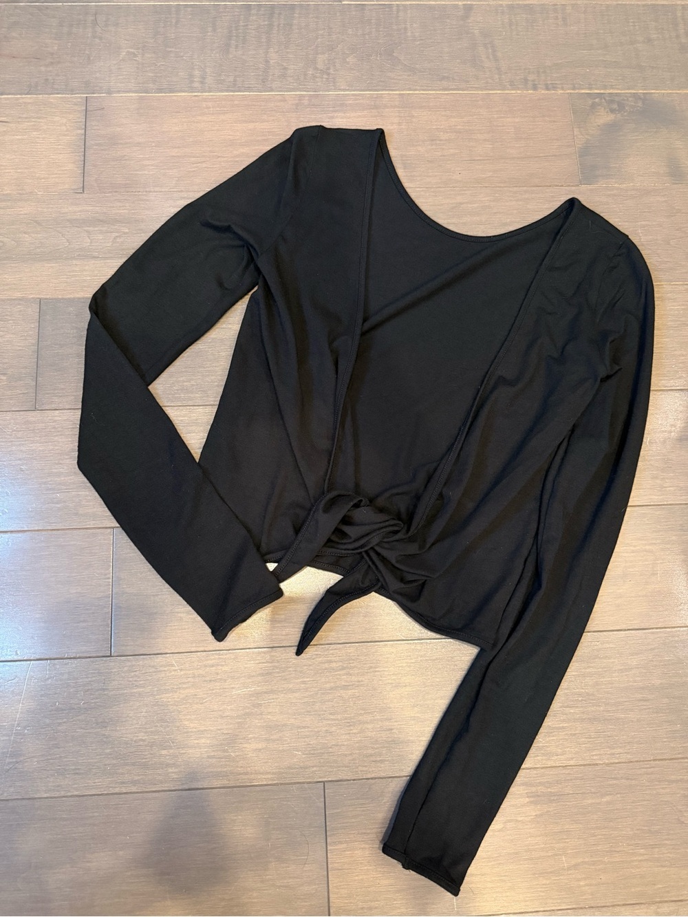 Aritzia Wilfred Free Tie Up Longsleeve